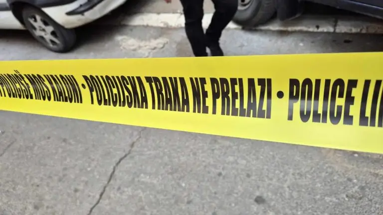 Jedna osoba ranjena iz vatrenog oružja u Južnoj Mitrovici